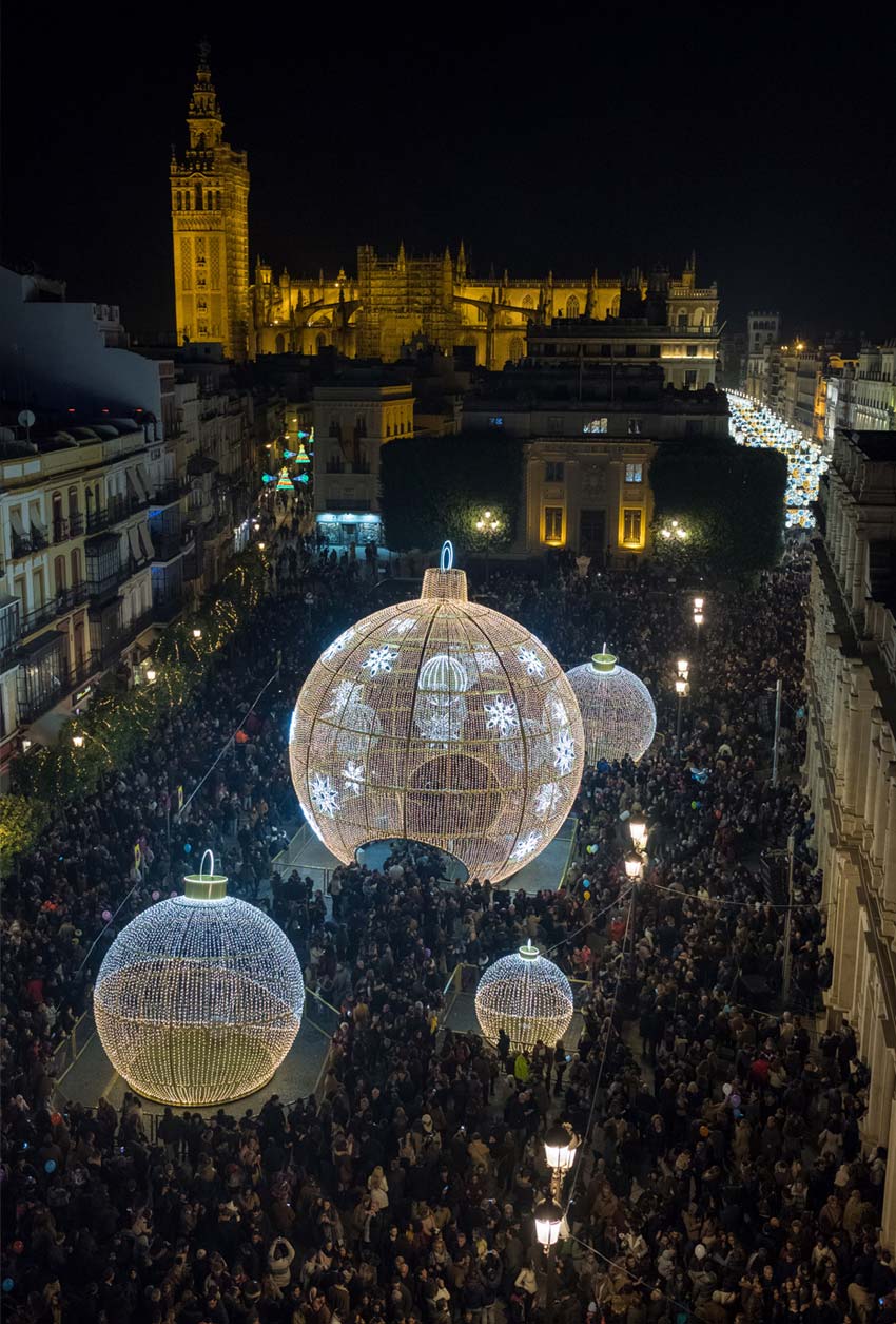 Iluminación de Navidad en Plaza San Francisco de Sevilla 06 | Sevilla con los peques